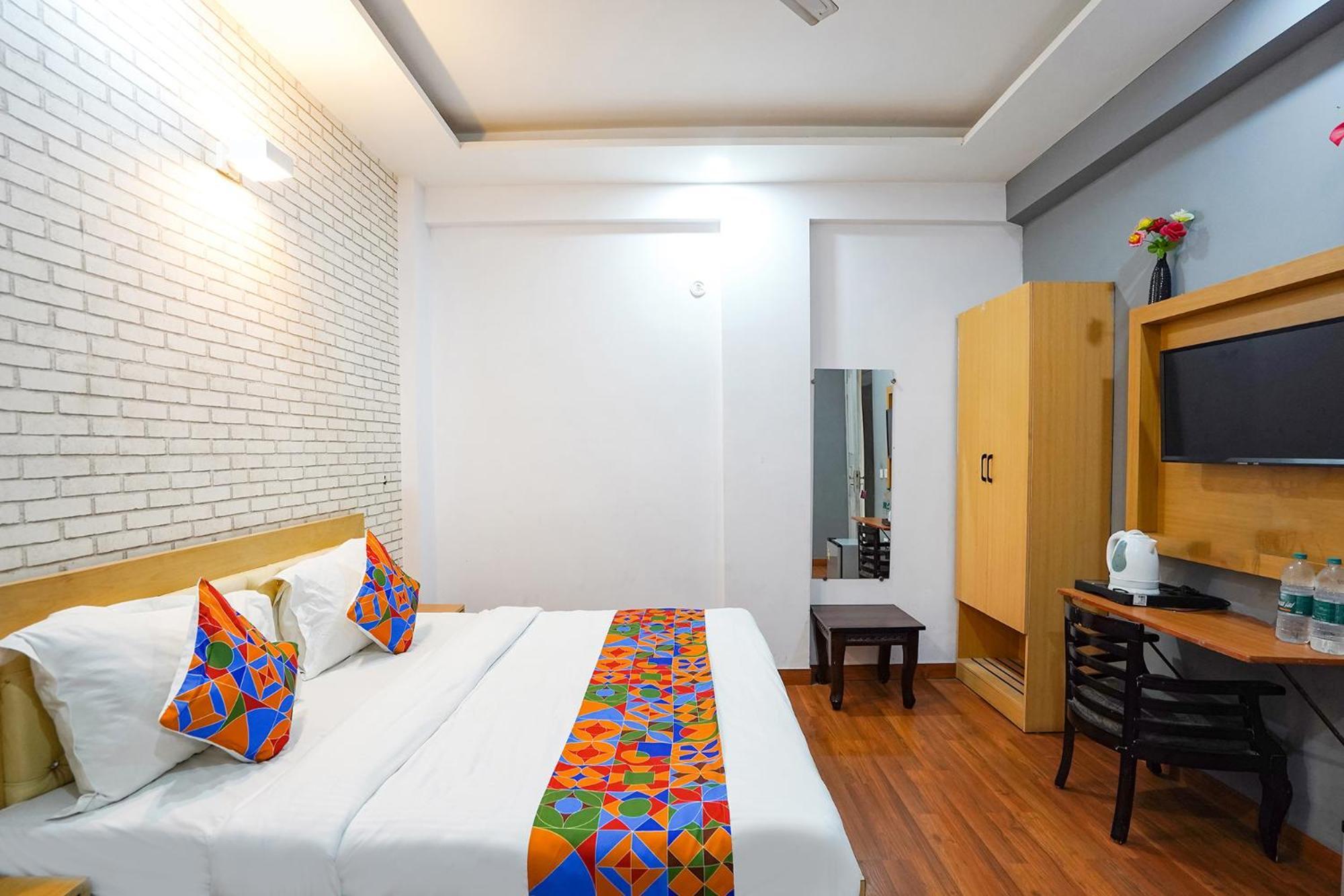 Fabhotel Prime Culture Noida Ngoại thất bức ảnh